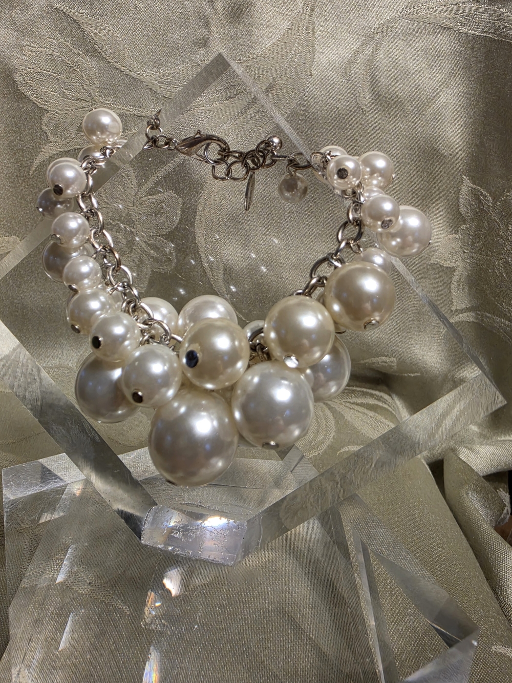 #1230 Faux Pearl Charm Cluster Bracelet - White Pearl Design